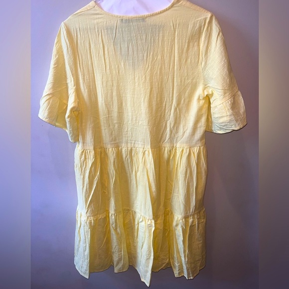 💛Yellow Fancyinn Dress. - Picture 2 of 5